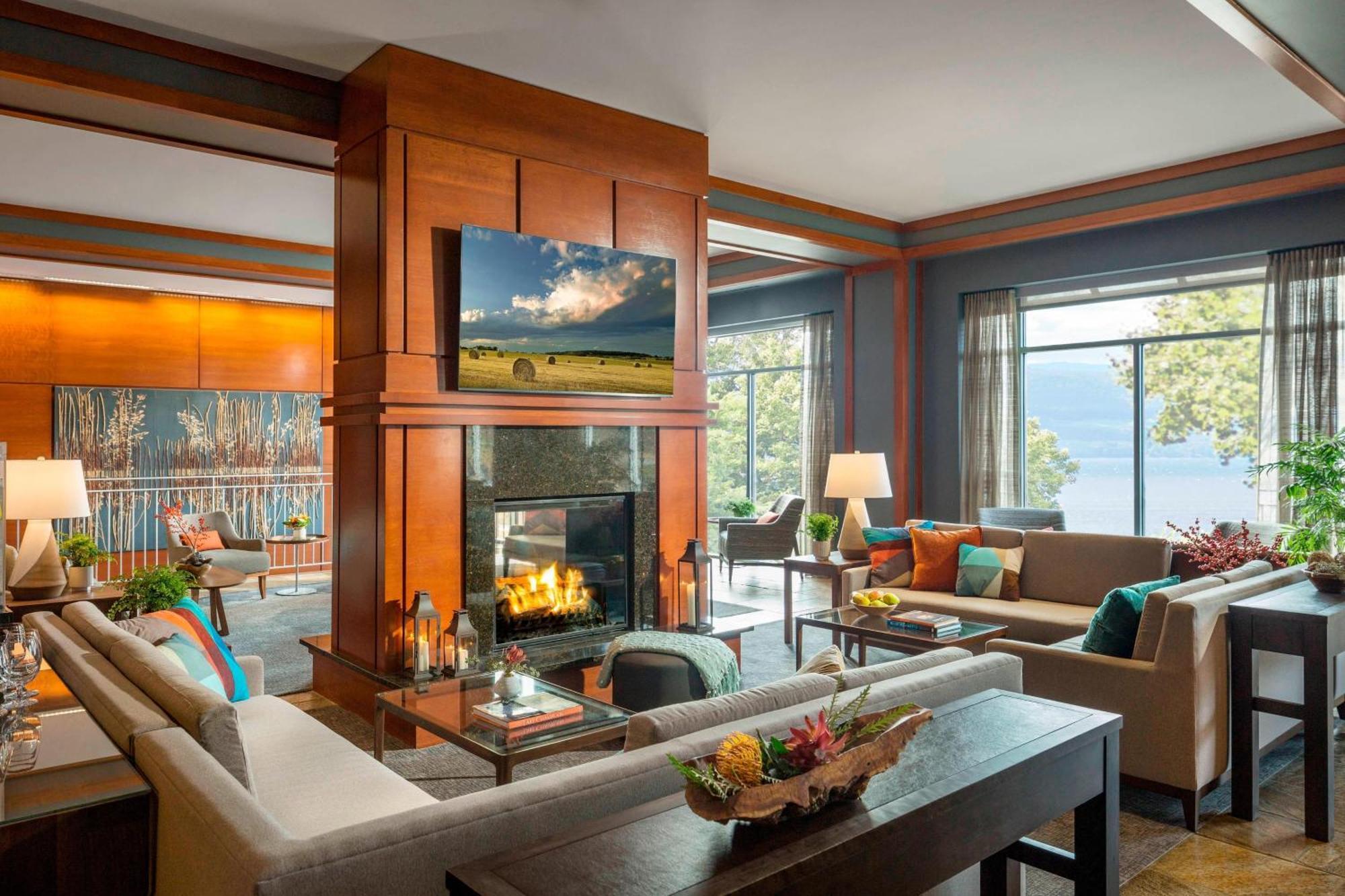 Courtyard Burlington Harbor Hotel Ngoại thất bức ảnh